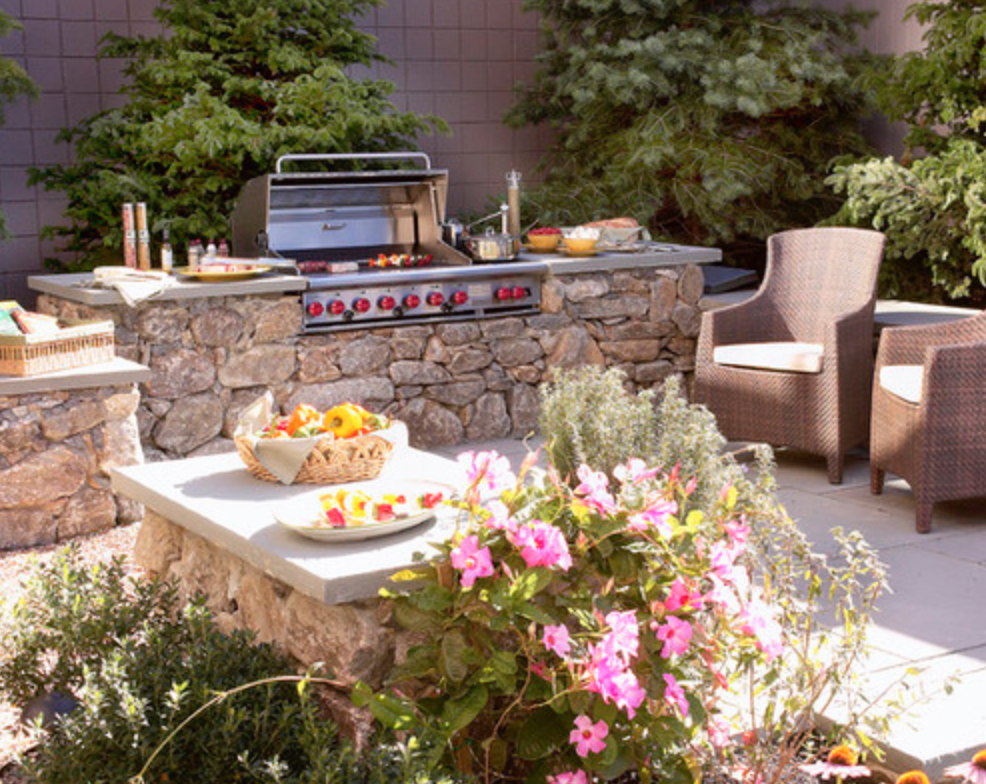 5 Ways to Amp Up Your Patio for the Summer