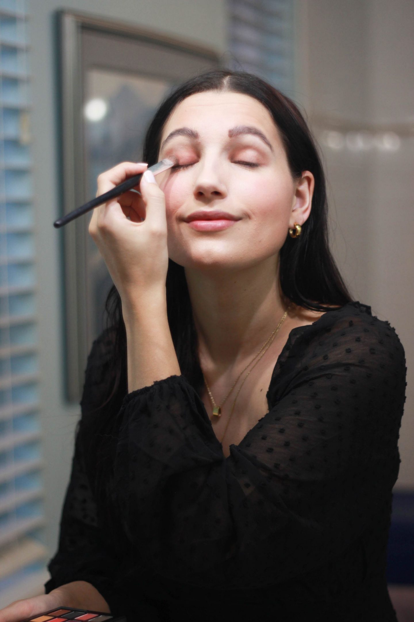 easy-but-glamorous-NYE-beauty-tutorial