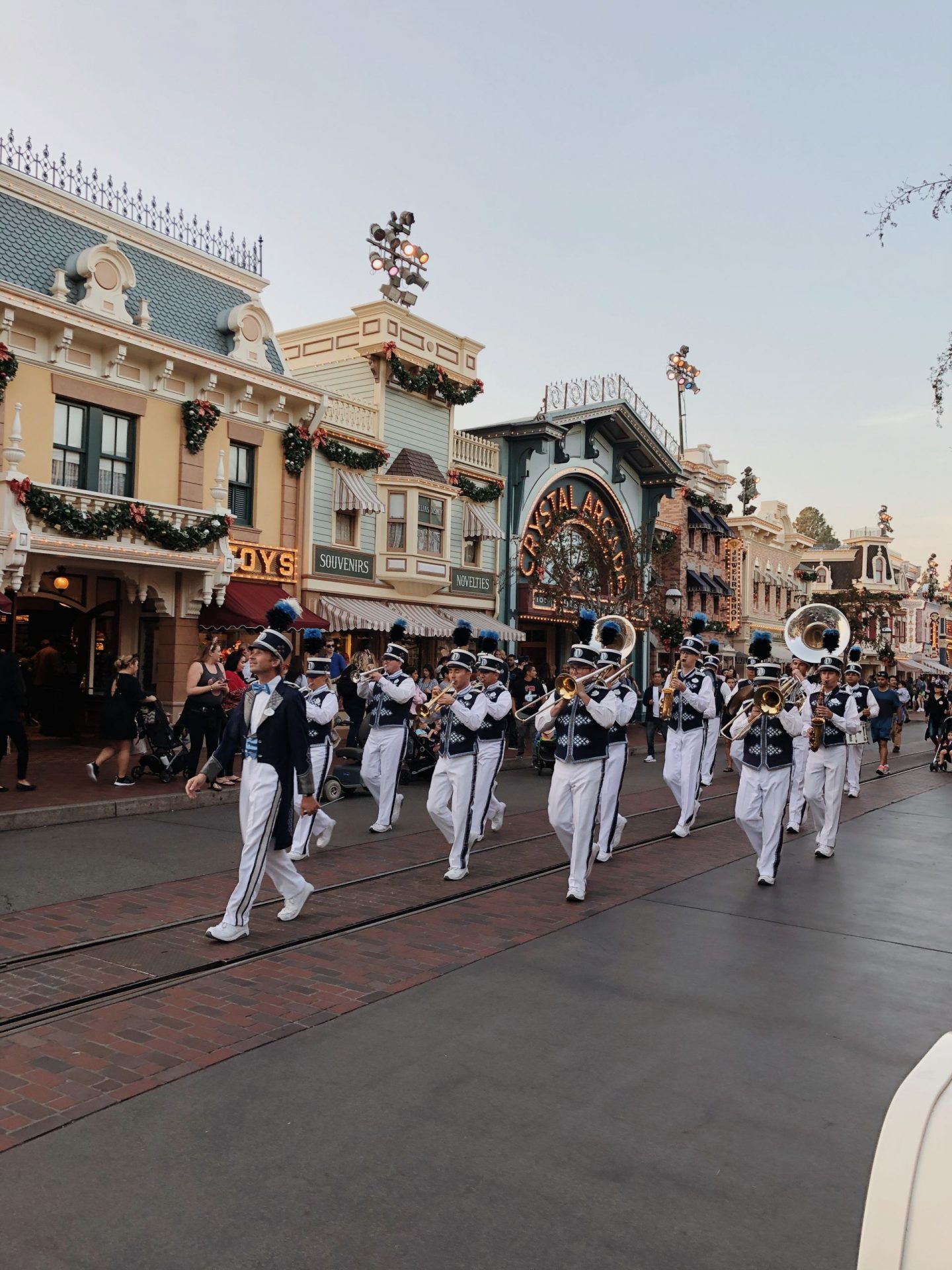 how-to-spend-4-days-in-disneyland
